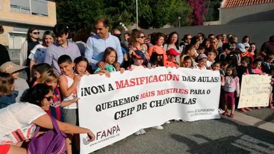 Los padres del CEIP Chancelas exigen el desdoblamiento de un aula