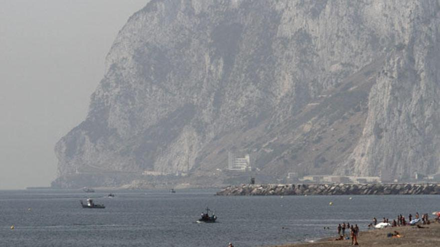 Imagen de Gibraltar, peñón que se perdió precisamente en este trascendental choque bélico.