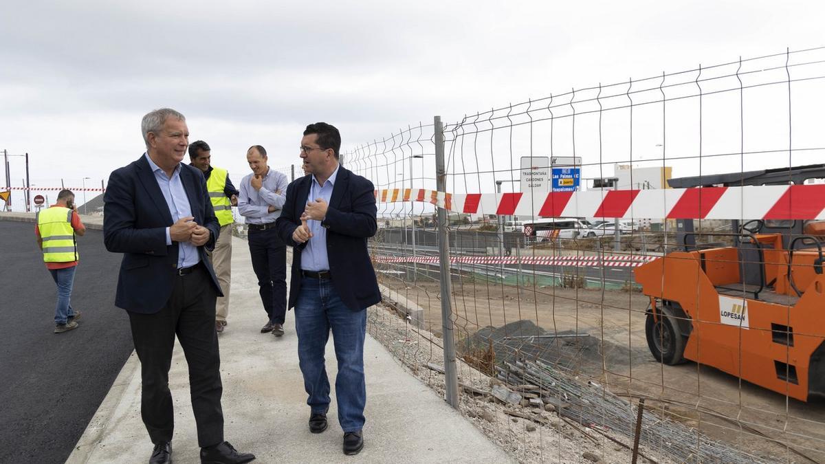 El consejero de Obras Públicas del Gobierno de Canarias, Sebastián Franquis, visitó este viernes las obras de la GC-20.