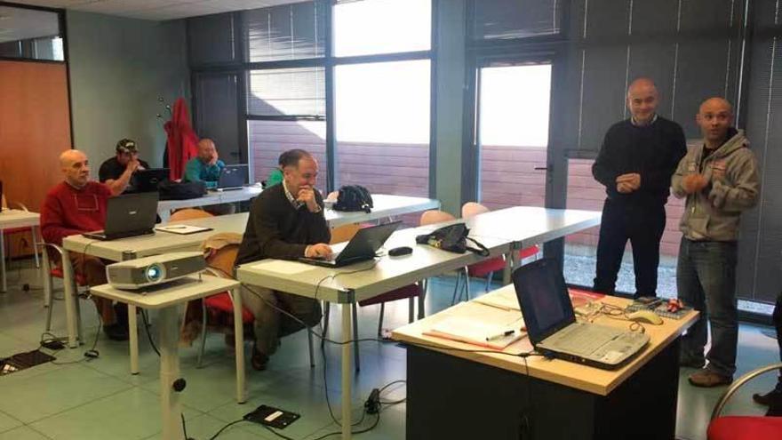 Llanes pone en marcha un taller para emprendedores