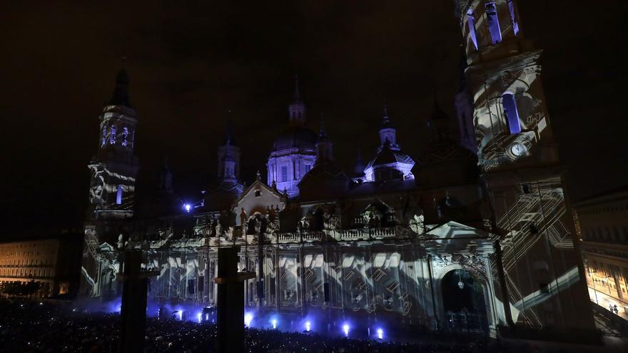 Vídeo | Espectacular videomapping que ilumina y 'da vida' a la Basílica del Pilar en el 'Monumental Tour'