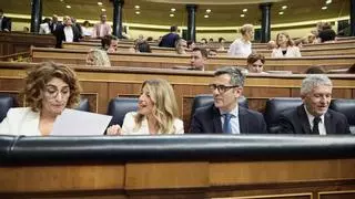 El PP trata de fragmentar al Gobierno acusando a gritos a Daz de ser "cmplice" de corrupcin