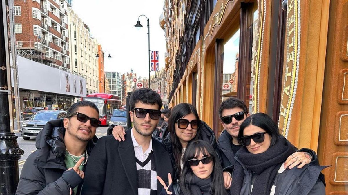 Aitana y Sebastián Yatra de viaje