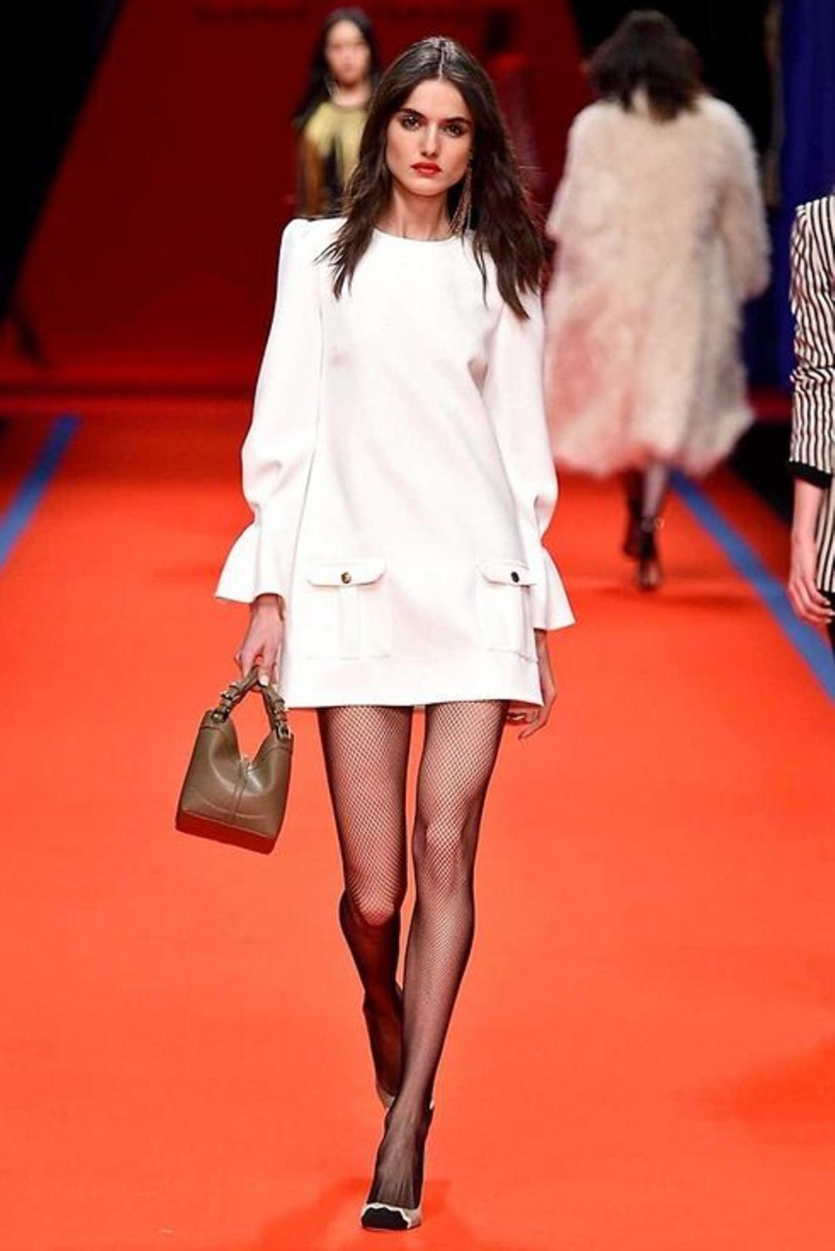 Blanca Padilla en el desfile de Elisabetta Franchi