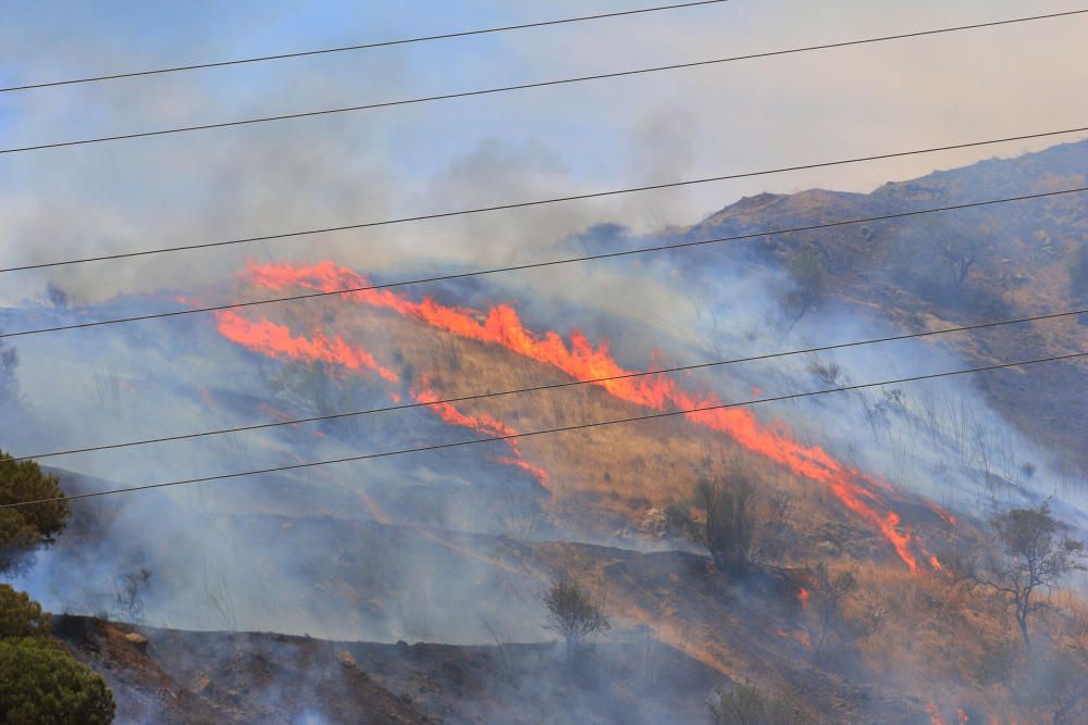 Se declara un incendio en Los Asperones