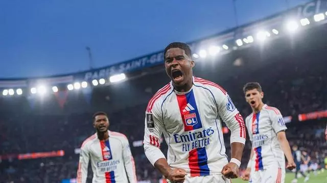 Endrick triunfa en el Lyon con golazos como este