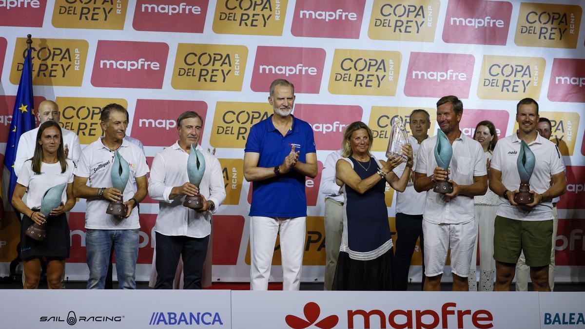 El Rey Felipe VI clausura la Copa de Vela de Palma en la que queda subcampeón con el Hispania