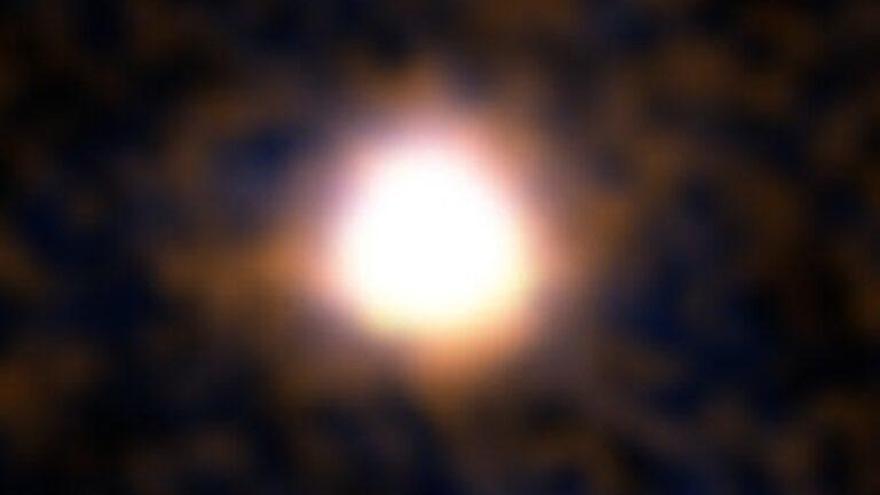 Una galaxia enorme y precoz arroja luz sobre el origen del universo