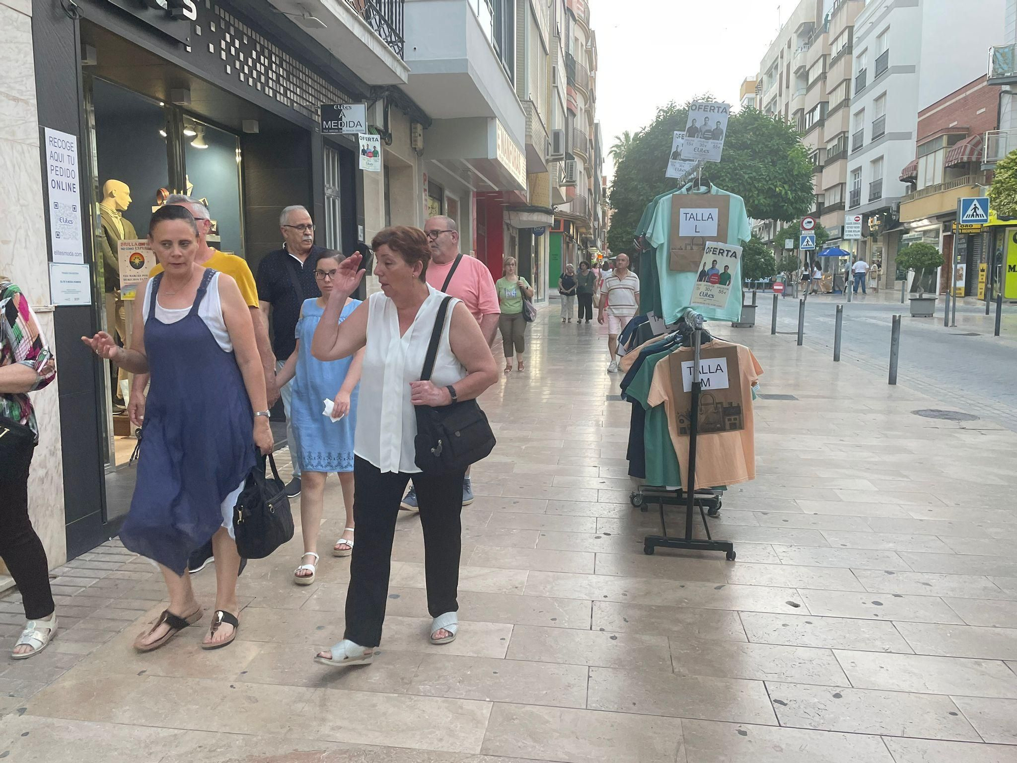 Puente Genil, Cabra y Baena celebran sus 'Noches de compras'