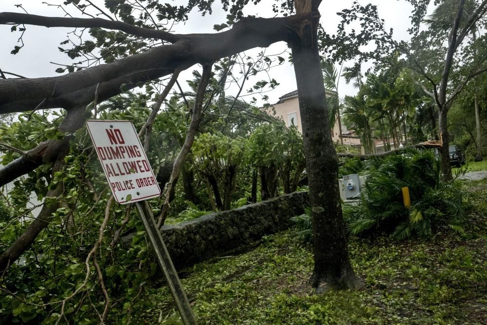 Imatges de la destrucció de l''huracà Irma al seu pas pel Carib i Florida