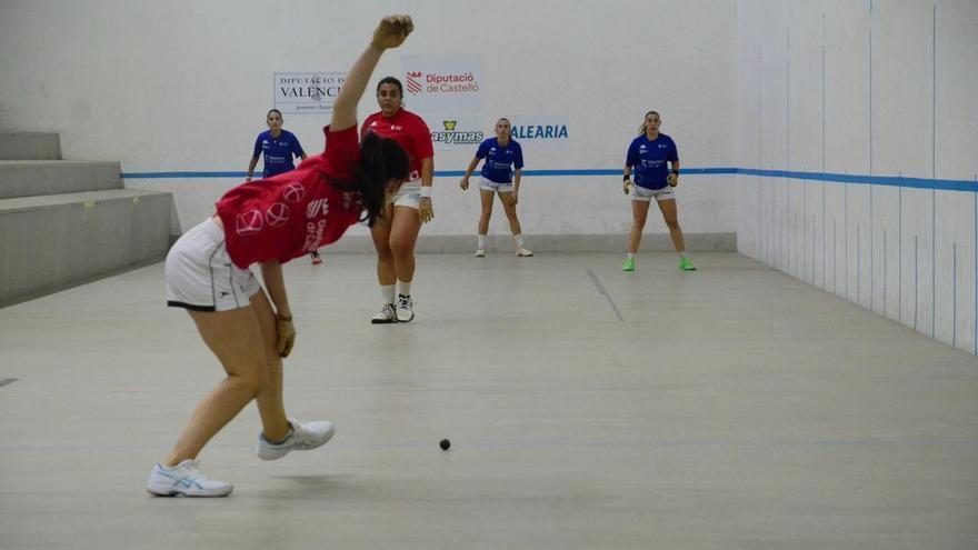 Les parelles dominen als trios a la segona jornada de la Copa Diputació de Castelló de raspall femení