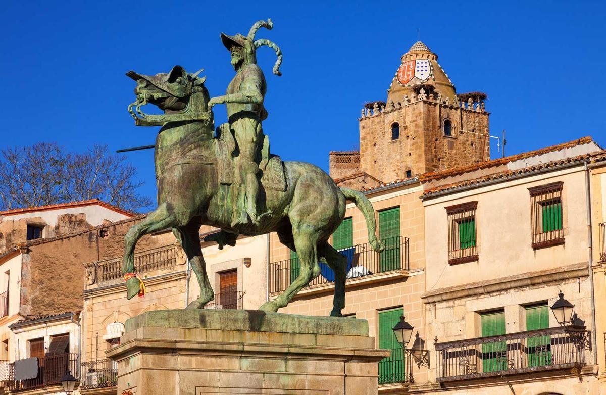 Estatua de Francisco Pizarro