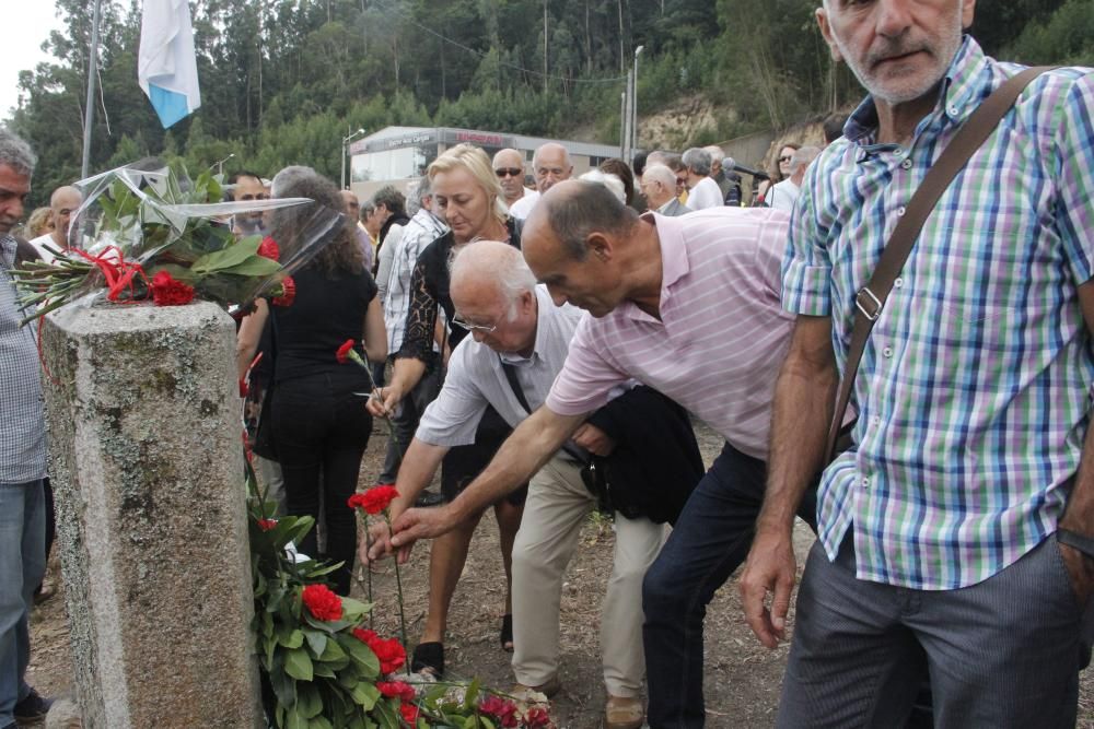Cangas homenajea a las víctimas de Anguieiro