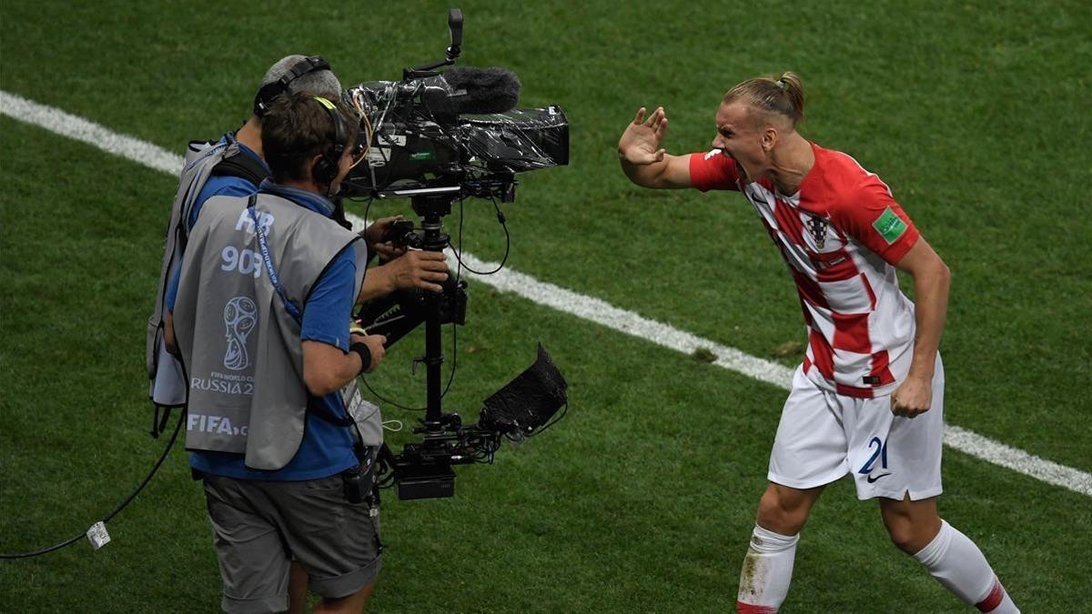 zentauroepp44331997 croatia s defender domagoj vida  r  reacts in front of the c180716171344