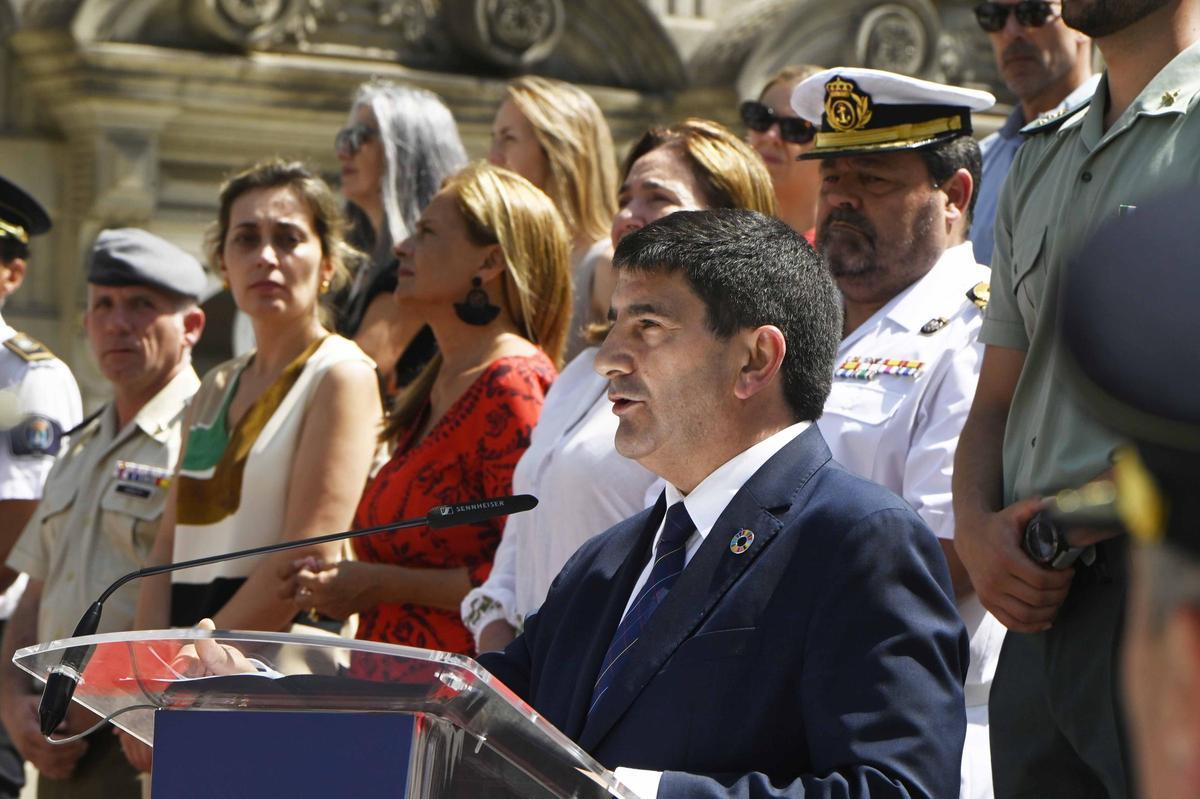 Presentación de un centenar de agentes en prácticas de la Policía ...
