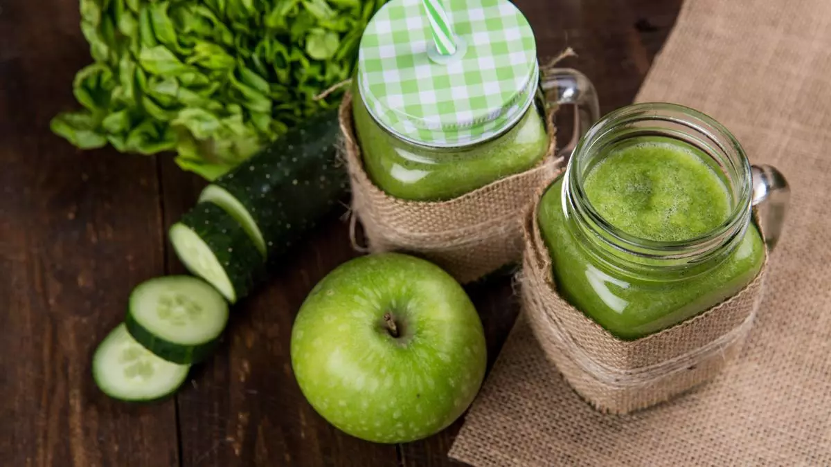 "Super Greens": La nueva bebida de moda que contiene más de 50 ingredientes saludables