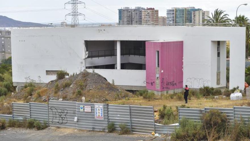 Los fallos en la cimentación del edificio arruinan la Casa de la Juventud - Vimarsana News