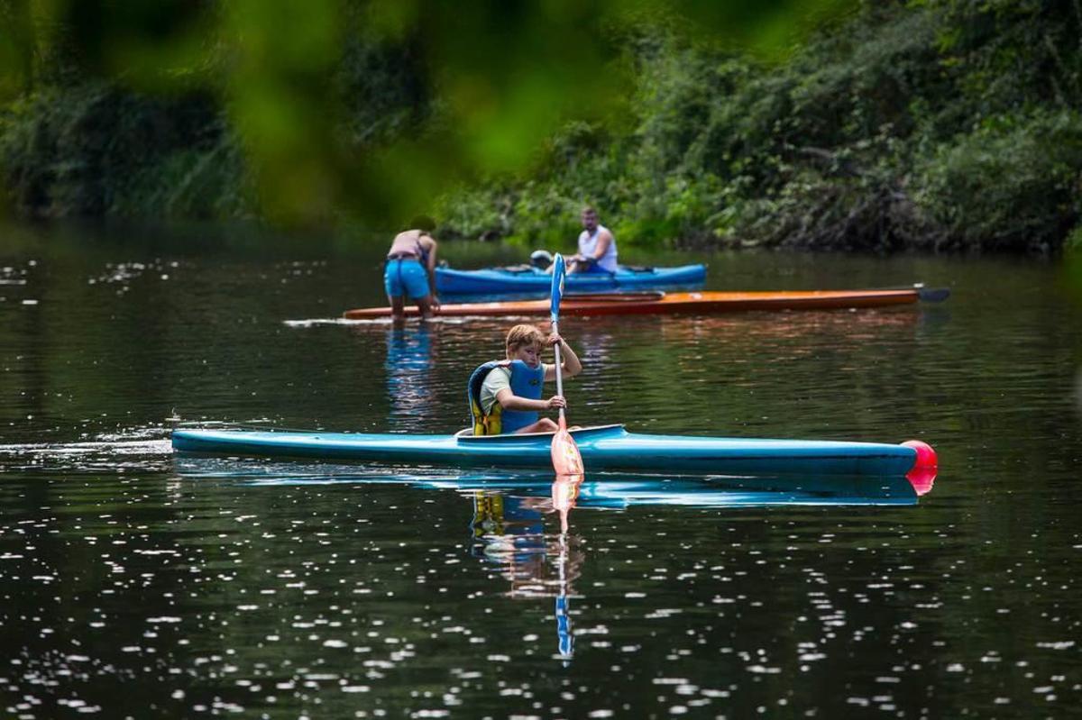 El Carmen también se celebra en el río