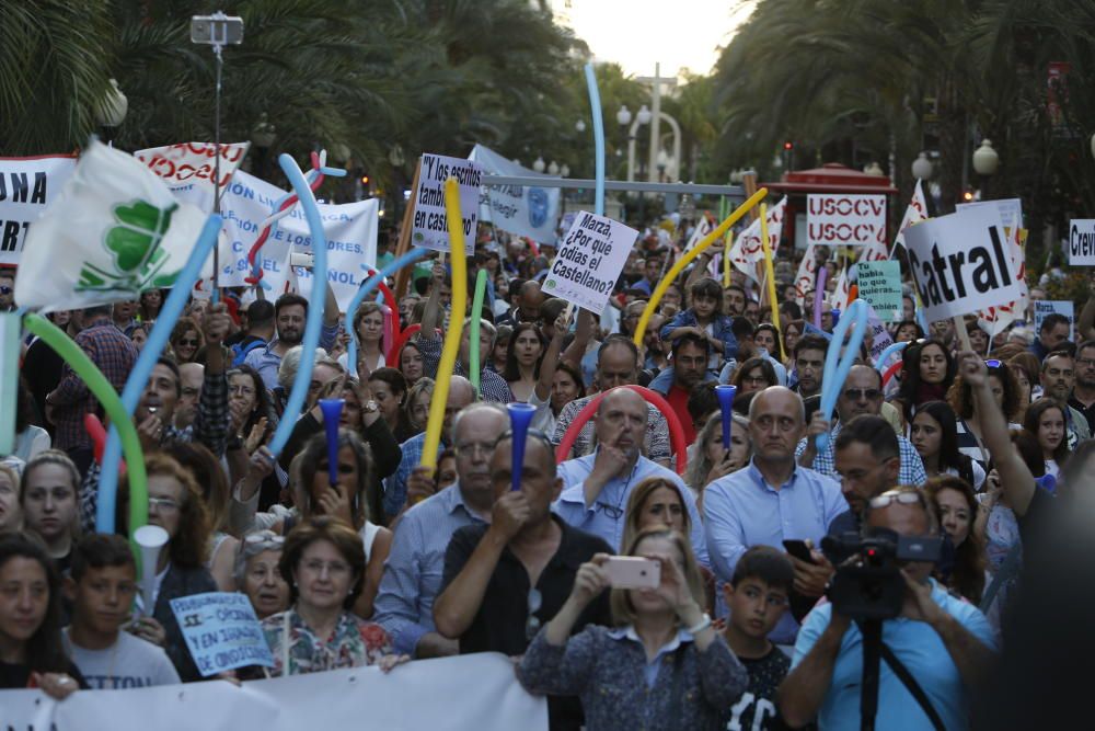 Los padres insisten en que se paralice el decreto y reclaman poder elegir la lengua vehicular en la que aprendan sus hijos