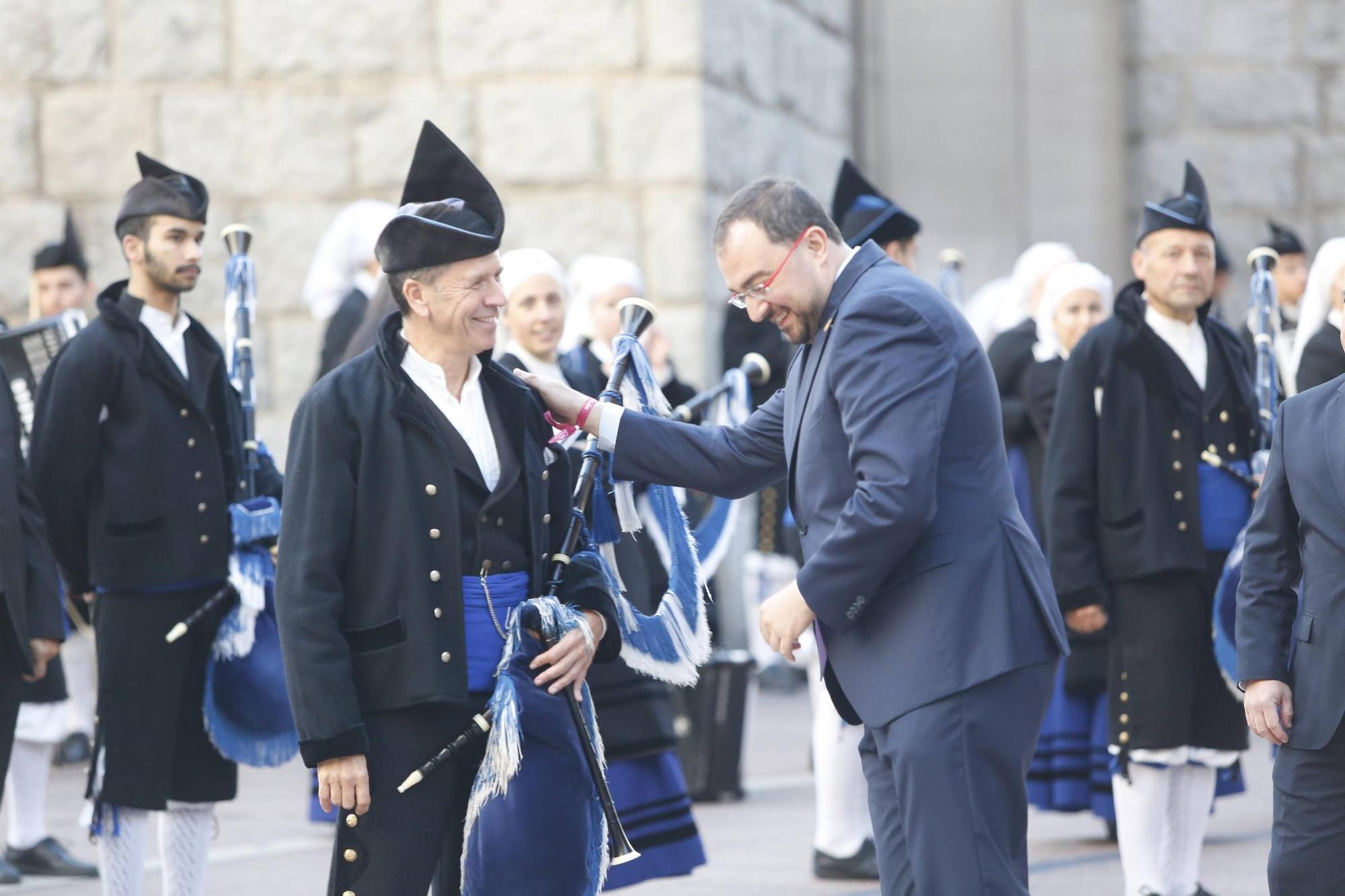 EN IMÁGENES: La Familia Real asiste en Oviedo al concierto de los premios "Princesa de Asturias"