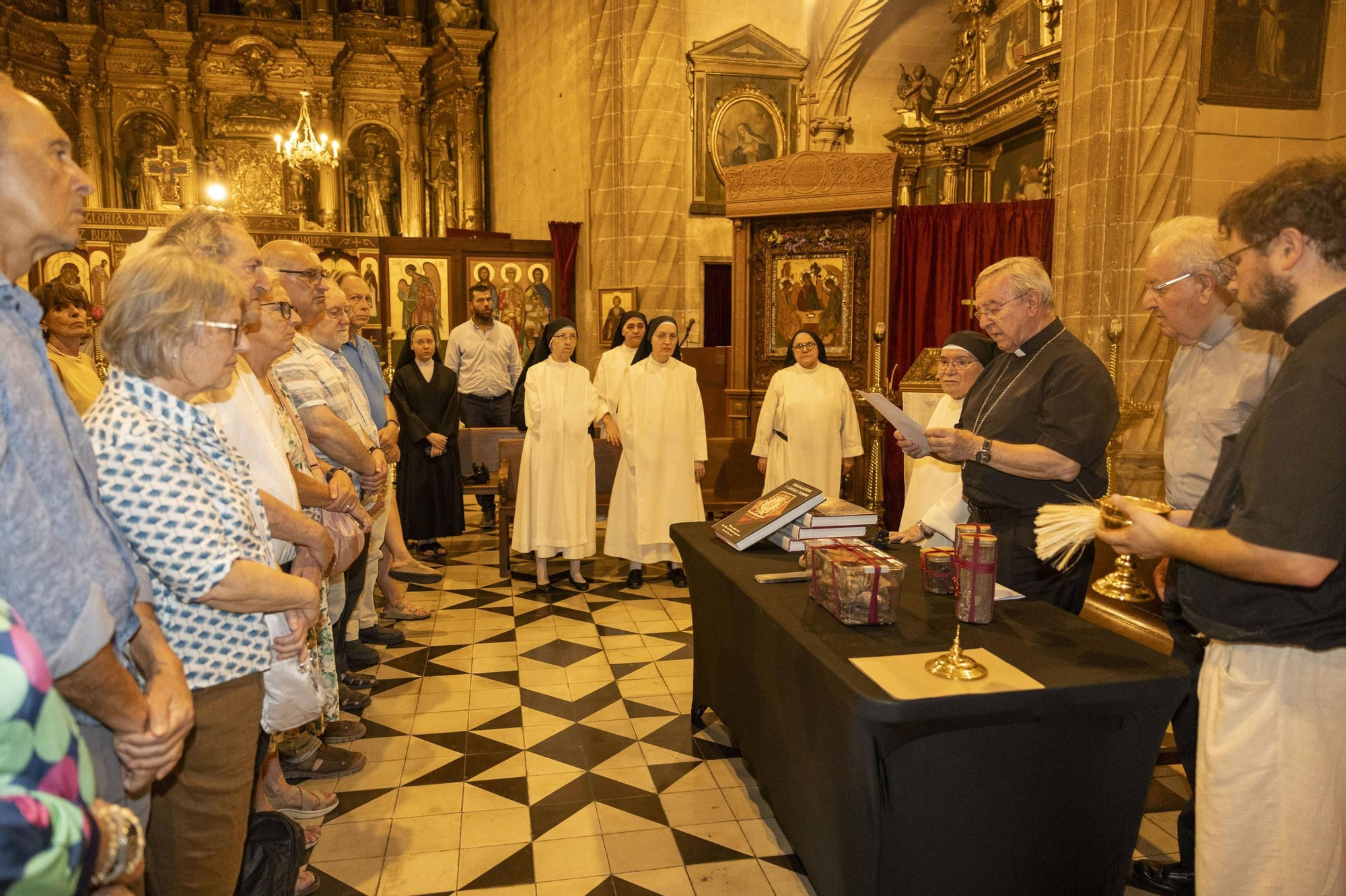 Trasladan los restos de sor Anna Maria del Santísimo Sacramento a la iglesia de Santa Catalina de Siena en Palma