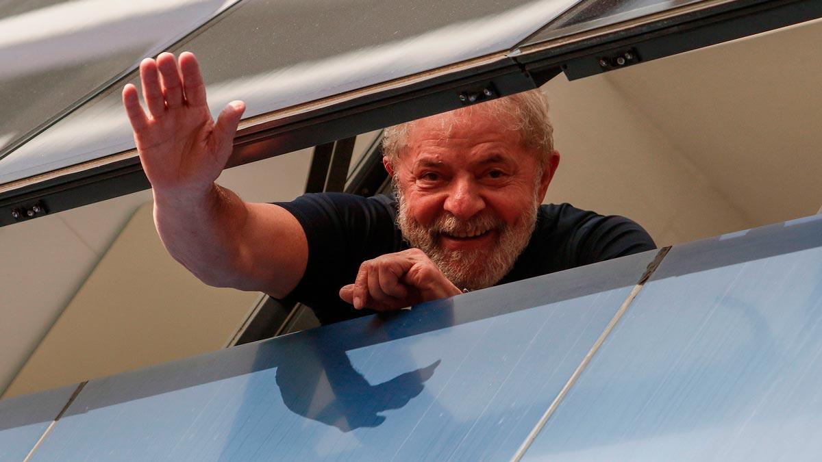 Lula da Silva sale de prisión para declarar en otro proceso por corrupción.