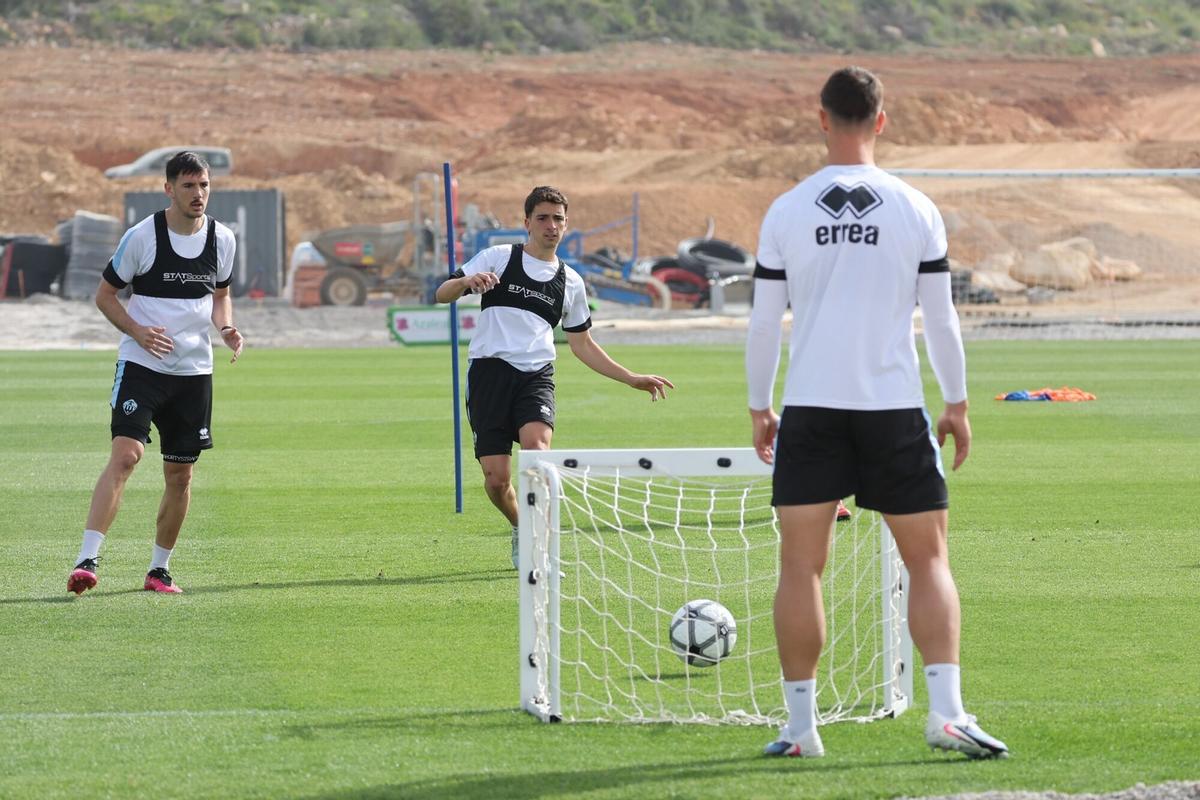 Entrenamiento del CD Castellón en la ciudad deportiva Globeenergy