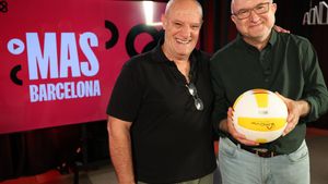 Pere Escobar con Sergi Mas en la gravación del pódcast Mas Barcelona