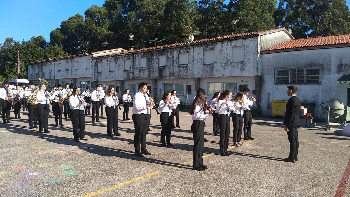 Una actuación de la Banda de Música Municipal de Agolada.