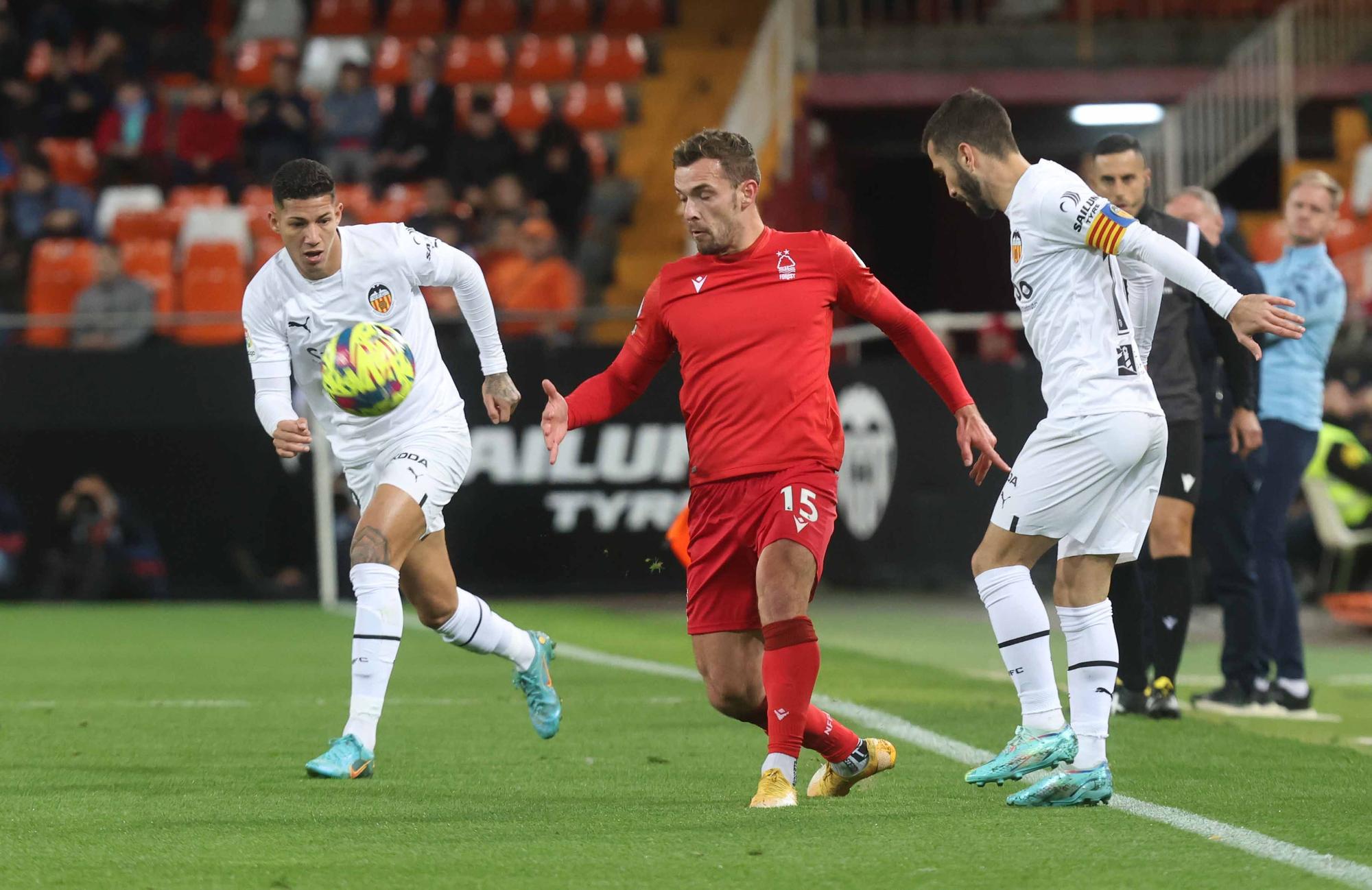 Valencia CF - Nottingham Forest en imágenes