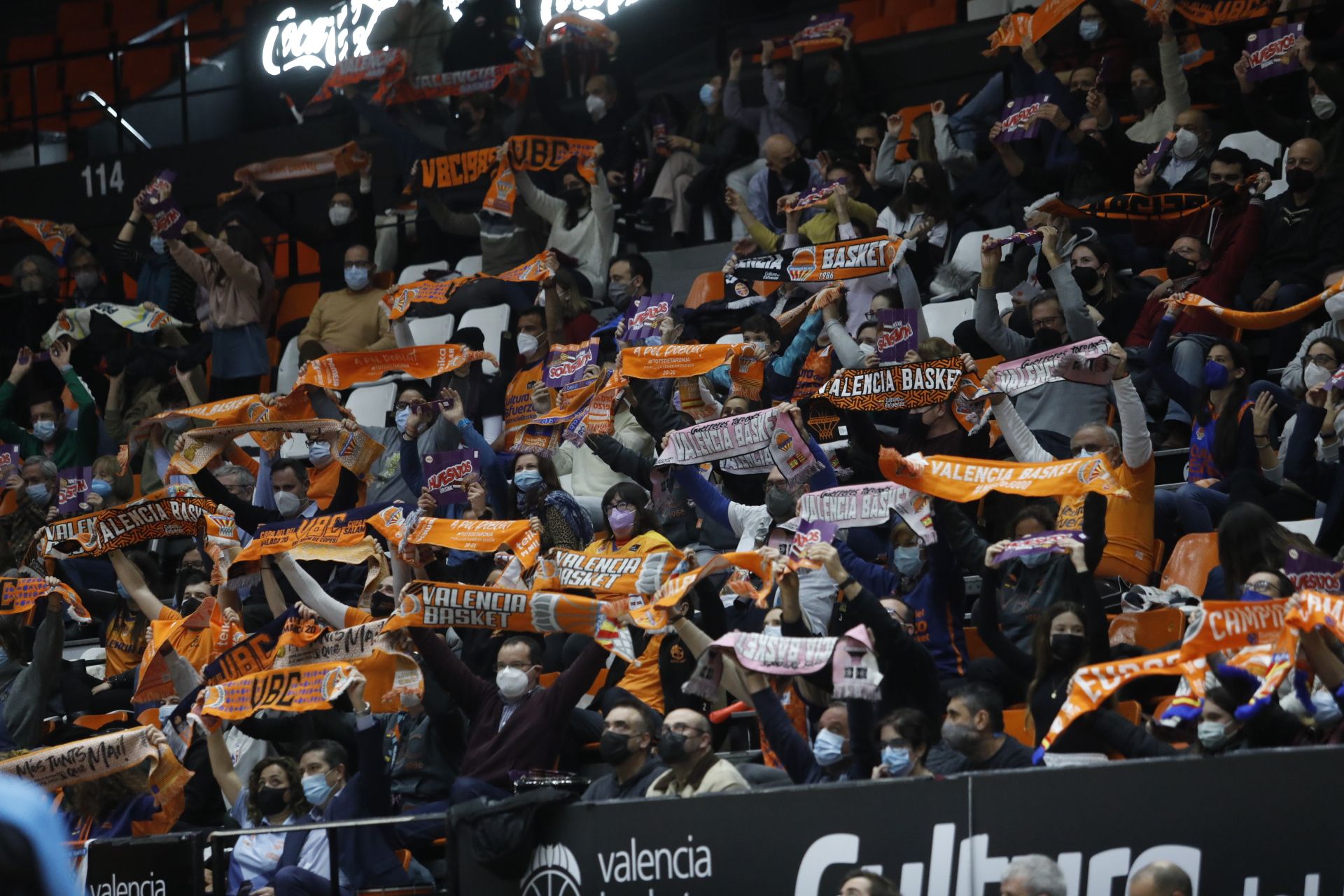 El Valencia Basket elimina al Ormanspor: Las mejores fotos