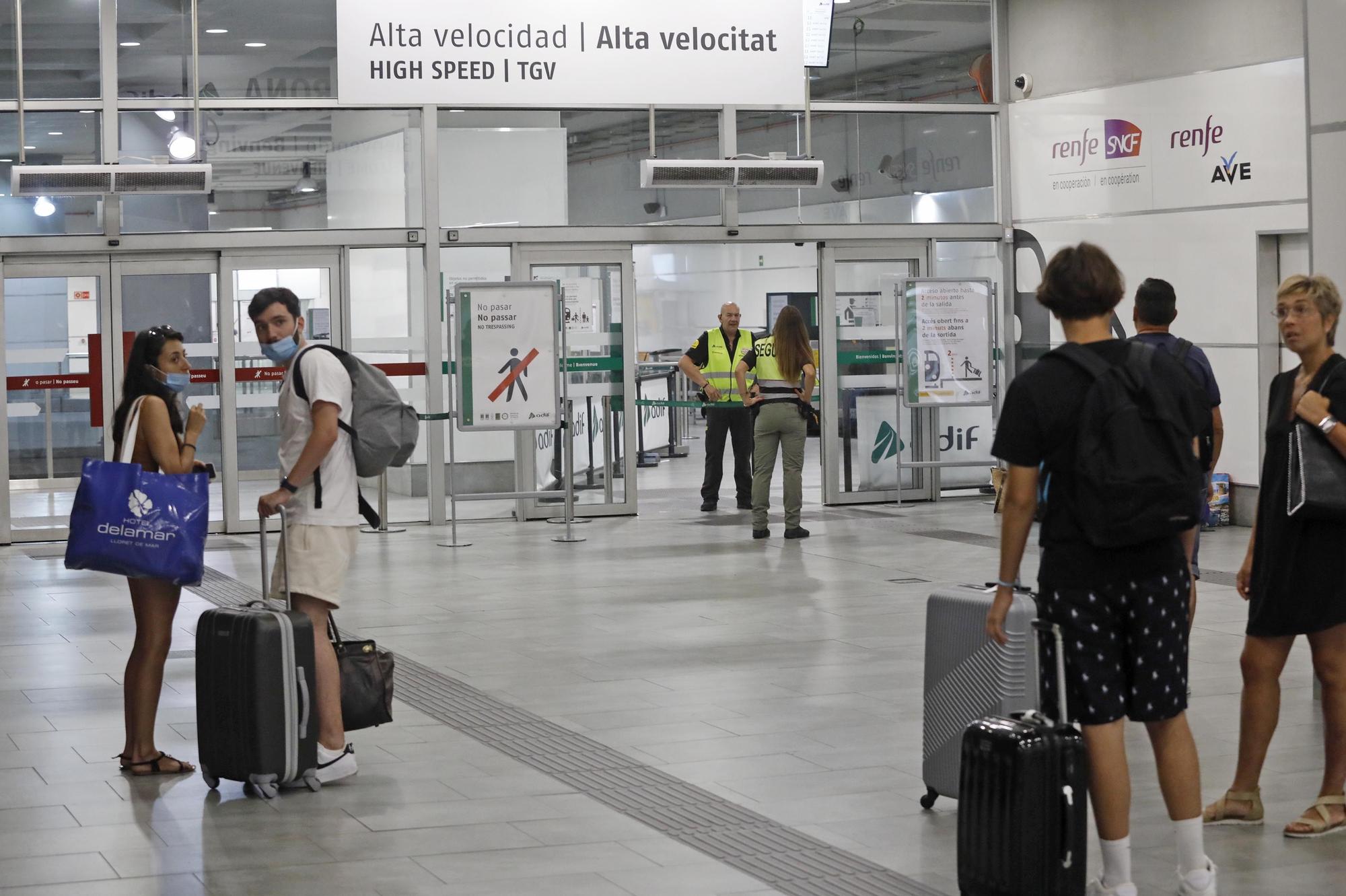 Restablerta la circulació dels trens AVE entre Figueres i Tarragona després d'una aturada de cinc hores