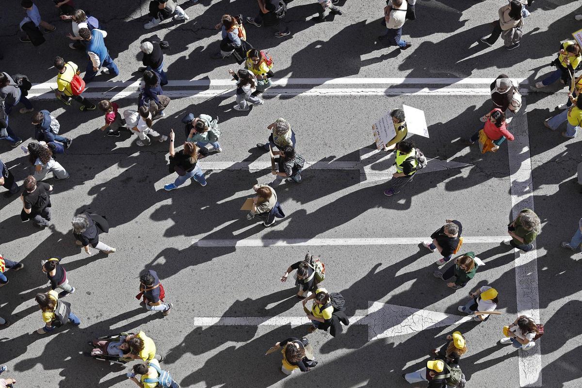 Les fotos de la manifestació dels professors gironins per reclamar millores laborals i salarials