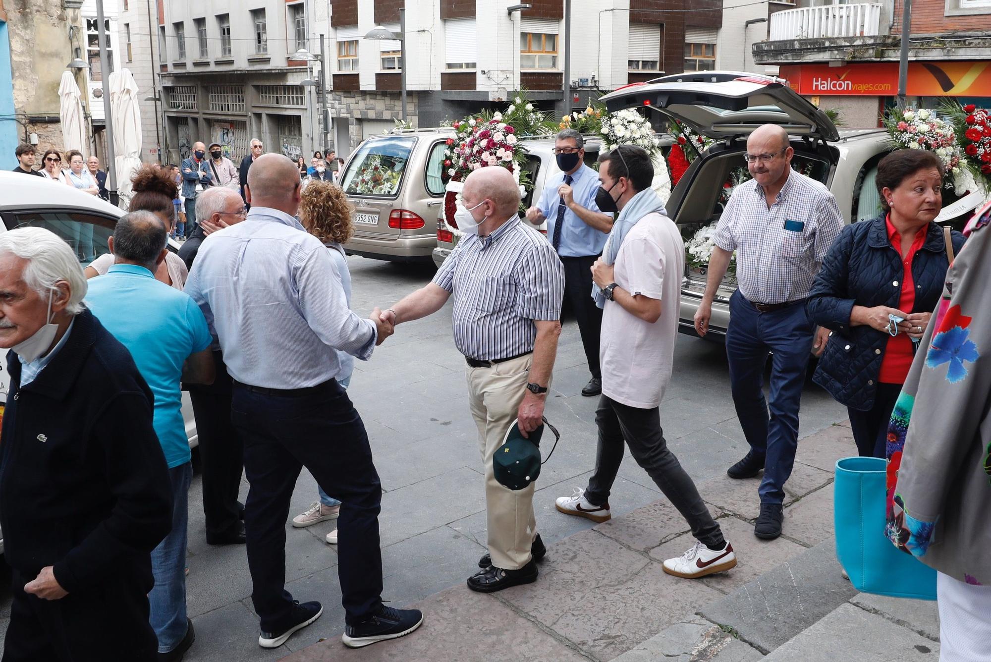 Grado despide a Eduardo Suárez en un multitudinario funeral