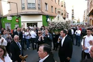 Las imágenes de la visita de la Virgen de Lledó a la parroquia de San Miguel