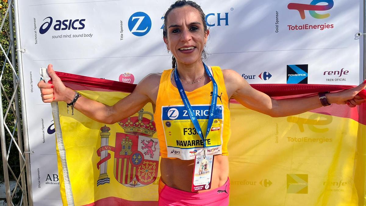 Ester Navarrete, tras el maratón de Sevilla.