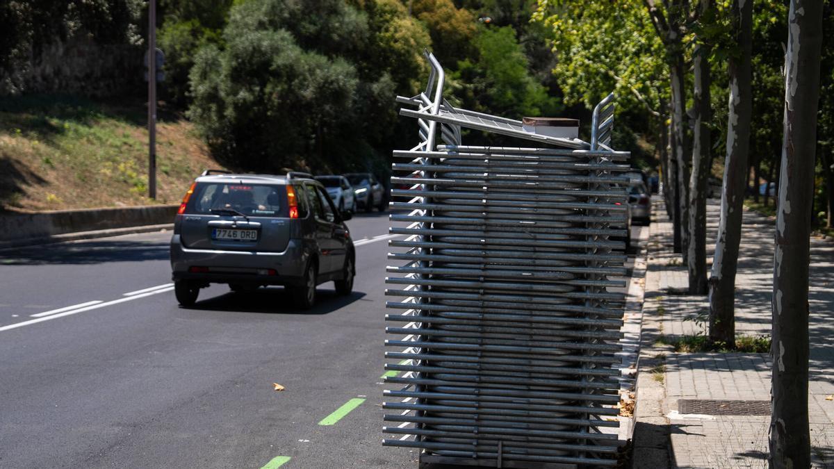Las calles de Barcelona calientan motores para el Tour de Francia: tendrán casi 40.000 vallas de protección