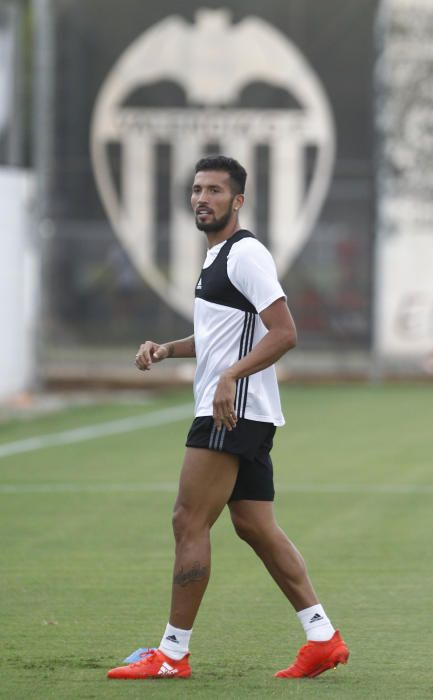 Las mejores imágenes del primer entrenamiento de Munir