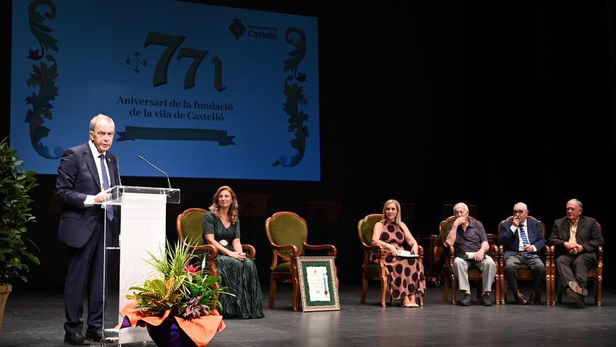 Reconocimiento a Michavila, el CD Castellón, la Societat Castellonenca de Cultura y la ciudadanía en el 771º aniversario de Castelló