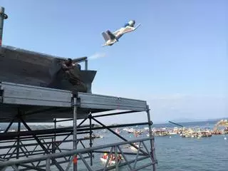 As tropas dorneiras avanzan en Ribeira por terra, mar e aire
