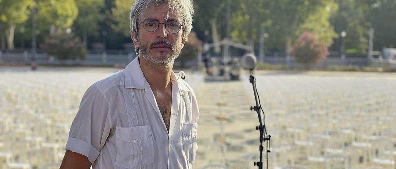 El cantante y compositor Xoel López, durante los ensayos del directo en Sevilla el pasado mes de julio.