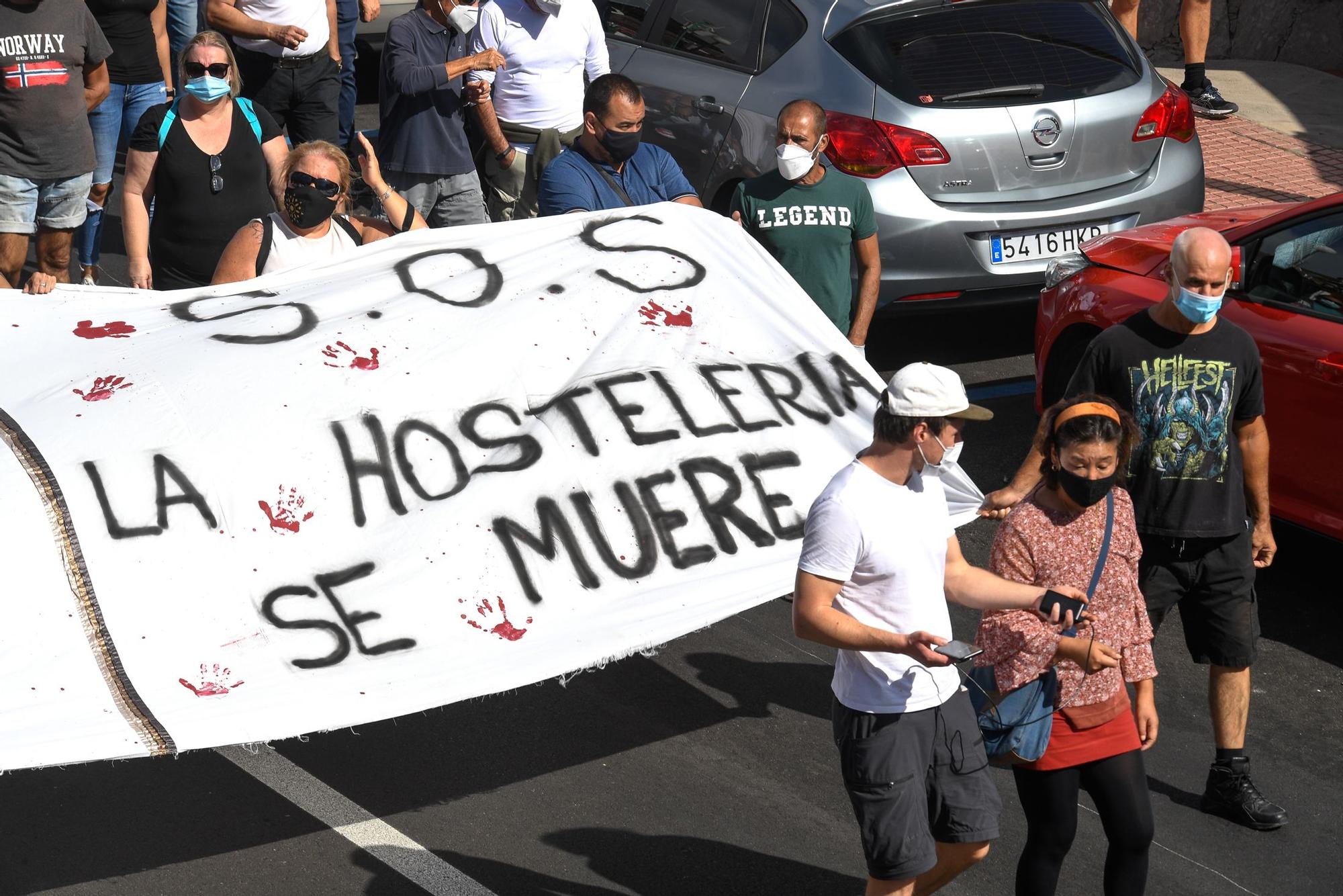 Marcha pro-turismo en Mogán