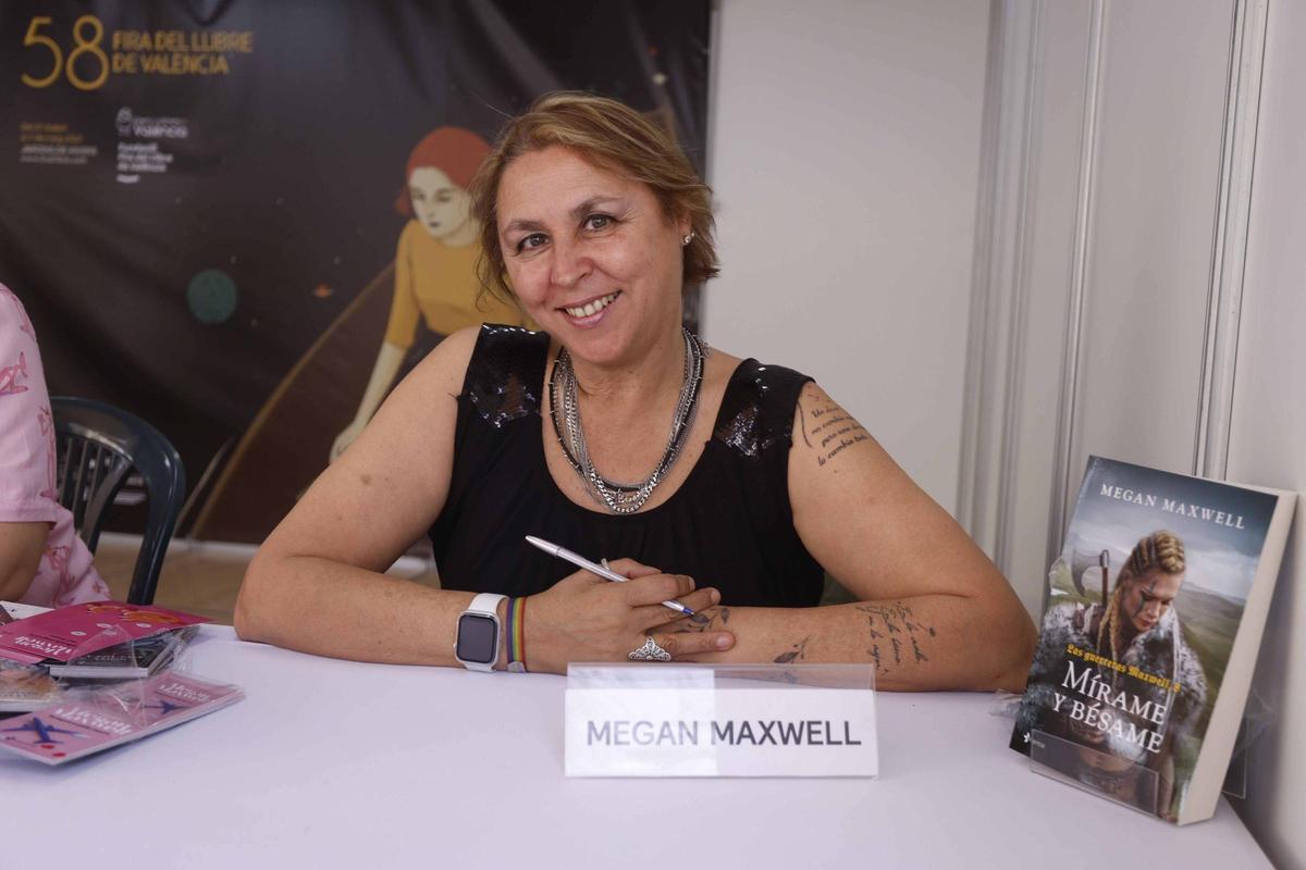 Búscate en la firma de libros de Megan Maxwell.
