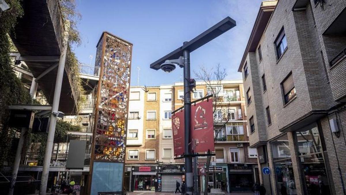 Una cámara de vigilancia en el barrio de las Delicias de Zaragoza.