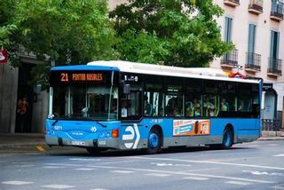 "A tu puto país": agresión racista a una latinoamericana en un autobús de Madrid