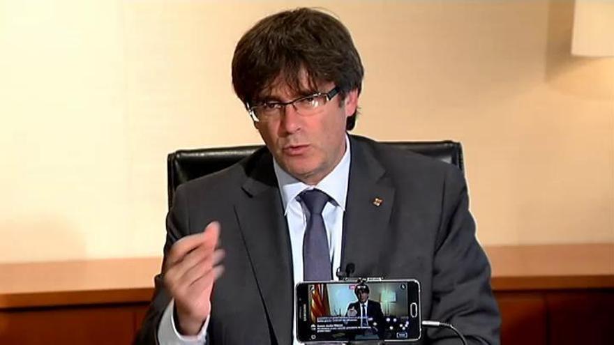 Puigdemont prevé dejar la presidencia seis meses después del 1-O si gana el &#039;sí&#039;