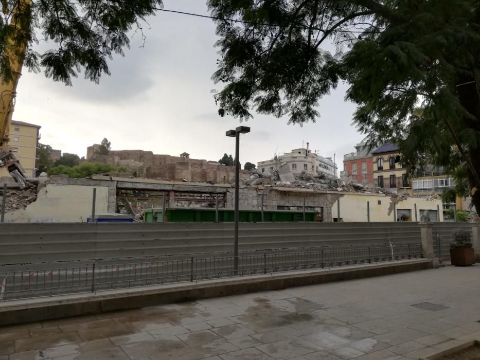 Así queda la plaza de la Merced sin el edificio del Astoria.