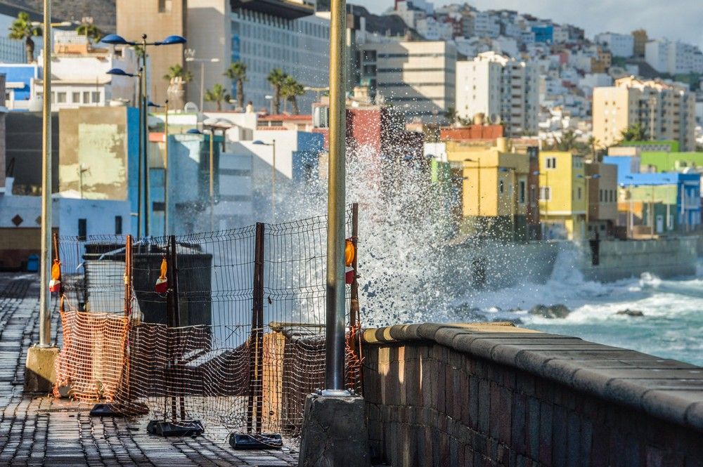 Oleaje en Las Canteras