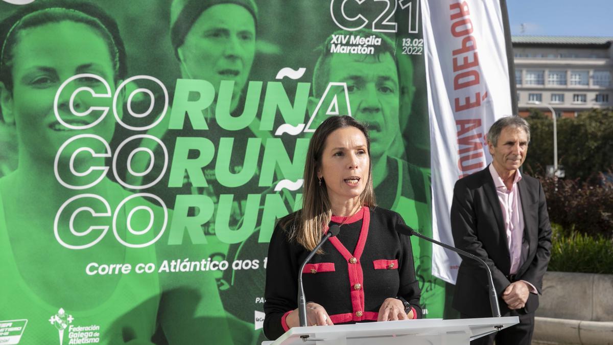 Mónica Martínez e Isidoro Hornillos, en la presentación de Coruña21.