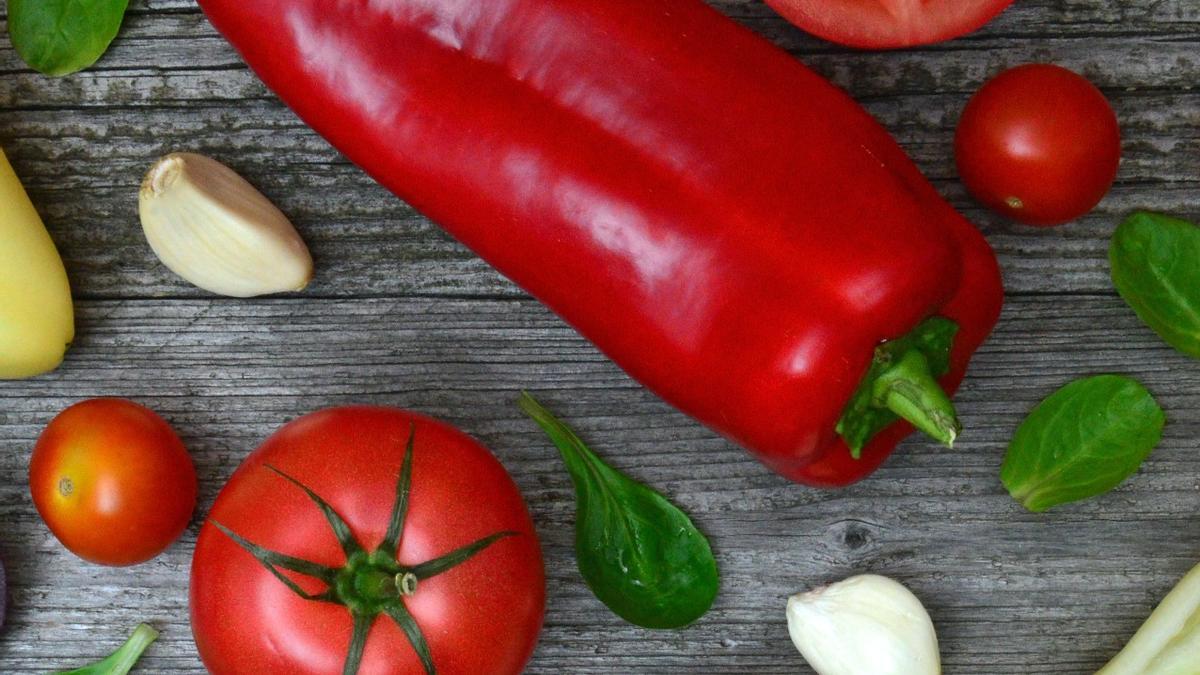 El tomate y el pimiento son muy depurativos y te ayudan a eliminar toxinas.